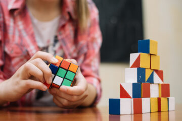Как научиться собирать кубик Рубика